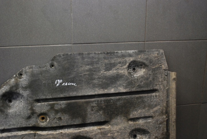 фото №6, Захист шасі права bmw e60 748506