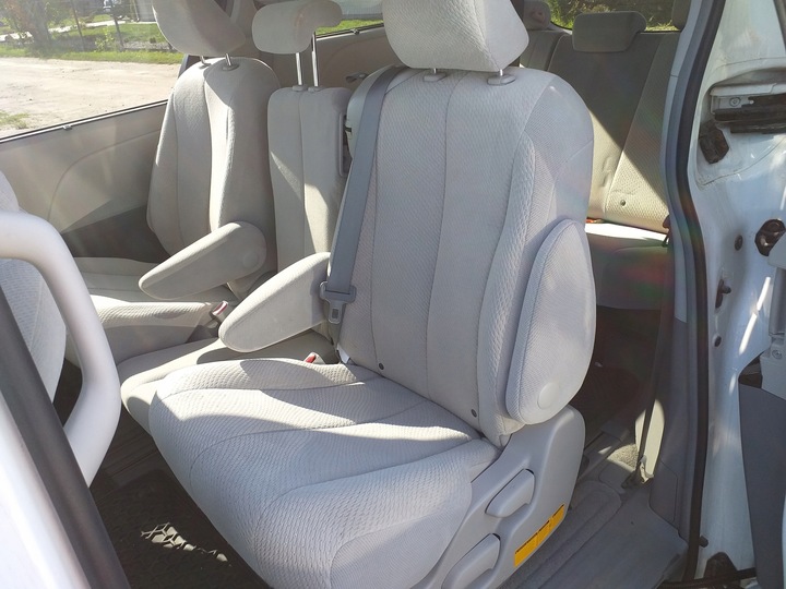 фото №7, Toyota sienna сидіння комплект диван перед зад 11-20