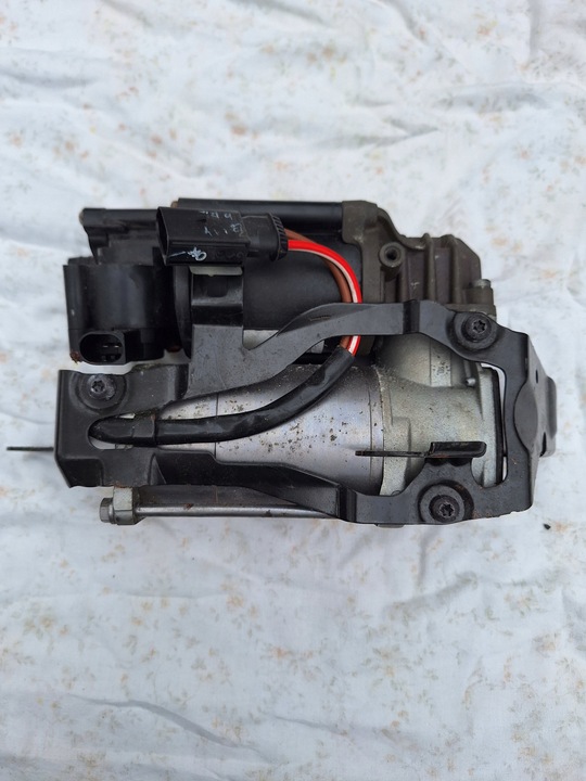 фото №1, Mercedes e w213 компрессор подвешивание airmatic a2133200104