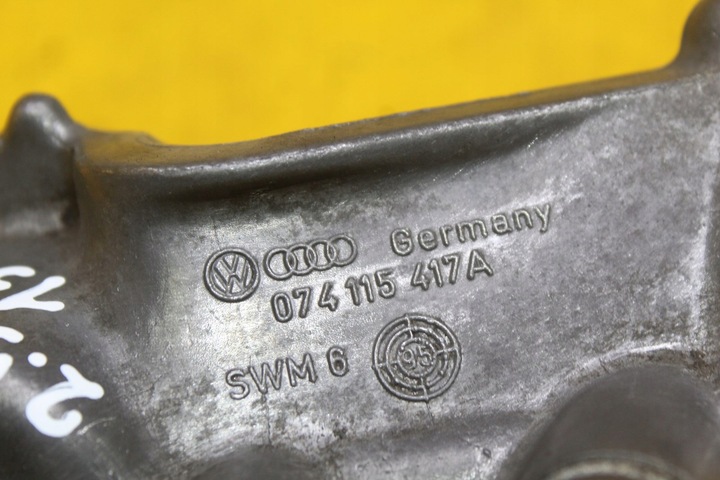 фото №7, Основание фильтра масла 074115417a vw t4 2.4 d 2.5 b aab aet