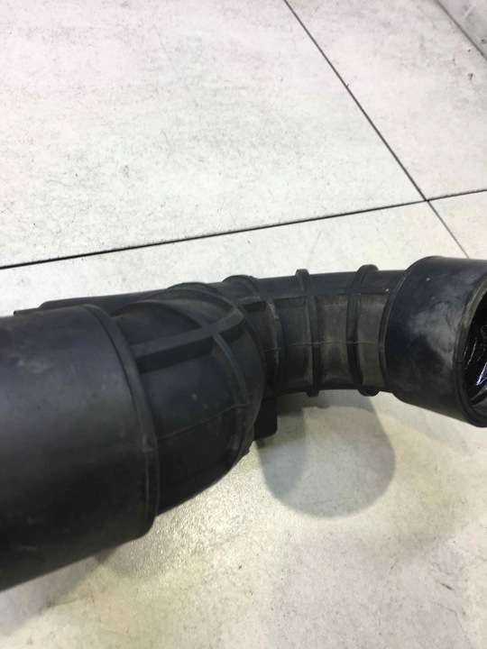 фото №10, Шланг повітря renault clio ii 1.4 7700869503
