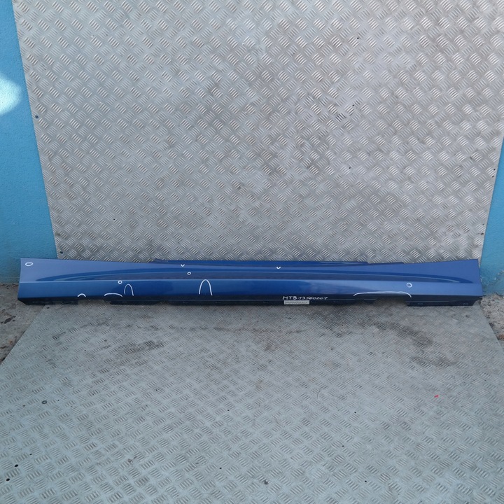 фото №1, Bmw 1 e81 накладка порог правые montegoblau a51