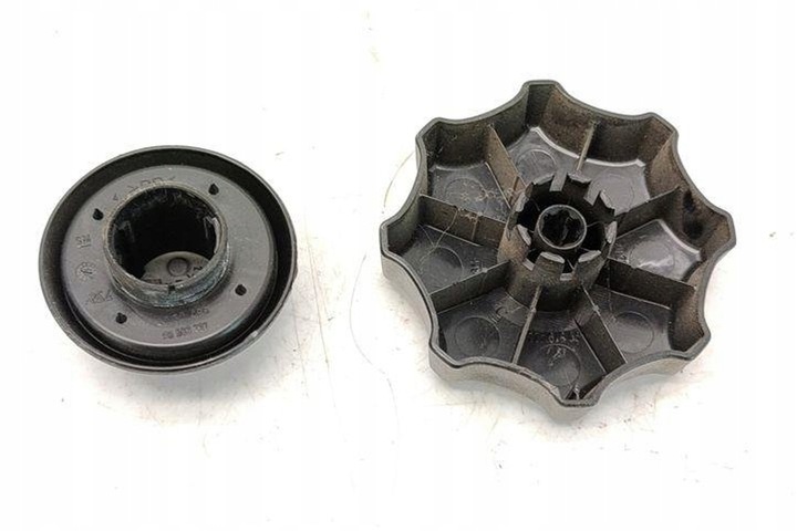 фото №8, Інші запчастини внутрішні opel vectra b estate 31_ 90519422 1.6l бензин