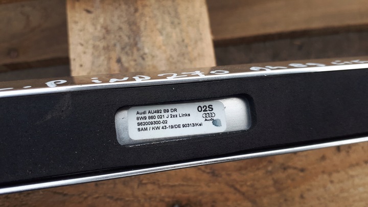 фото №10, A4 b9 рестайлінг рейлінг даховий лівий хром 8w9860021j