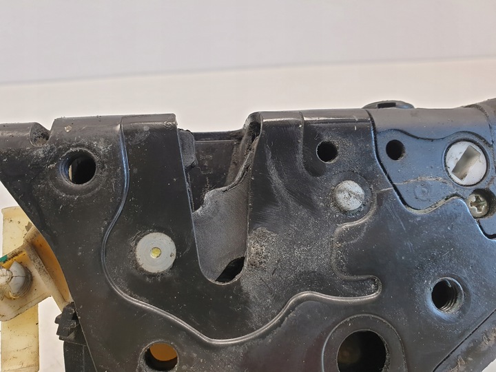 фото №9, Audi a5 8t замок двері правий зад 8j1837815c