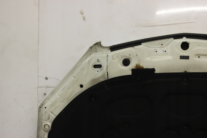 фото №7, Капот крышка двигателя mercedes c w204 2007r- 650 - код краски