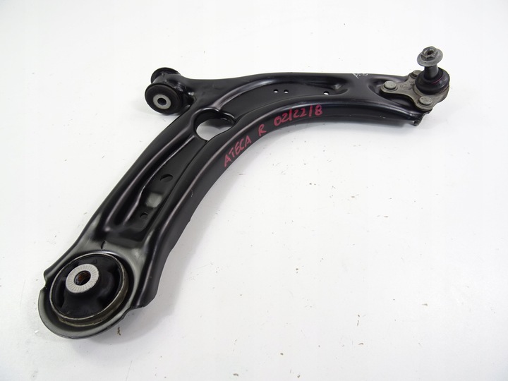 фото №1, Seat ateca рычаг перед правые переднее 3q0407154b