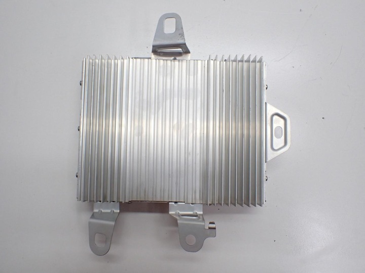 фото №1, Усилитель радио аудио оригинал 1507152-01-b tesla модель y 23r