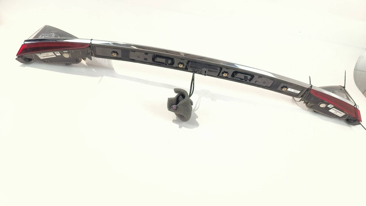 фото №6, Накладка кришки 3v5945308g skoda superb iii hb