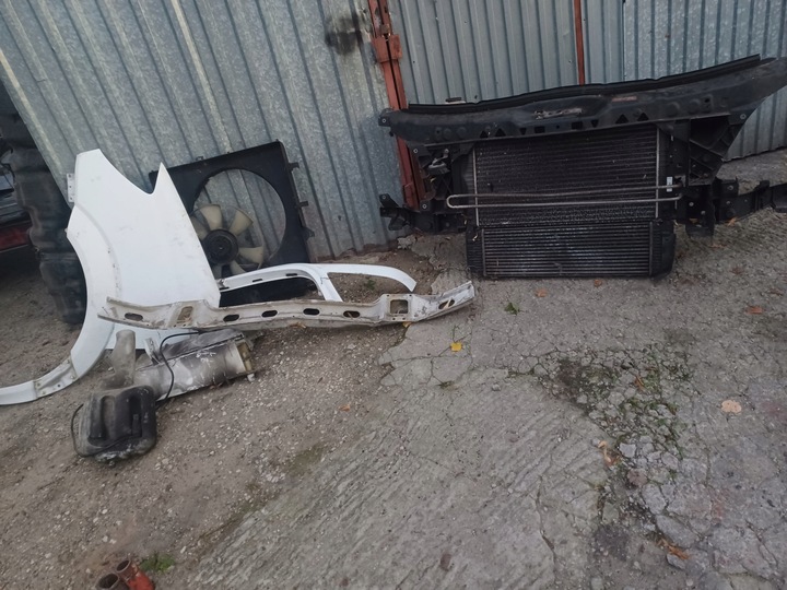 фото №3, Sprinter 906 2,2 cdi pas переднее kpl радиатор 011r