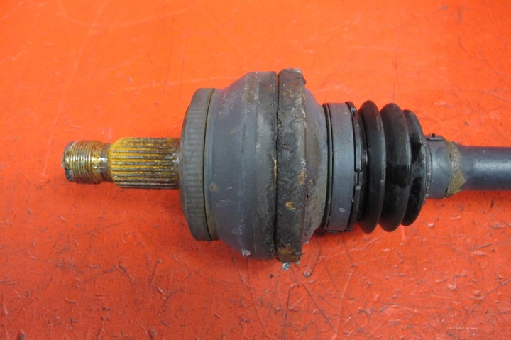 фото №2, Mercedes c-klasa w204 2.2 cdi 651911 полуось левая зад задняя