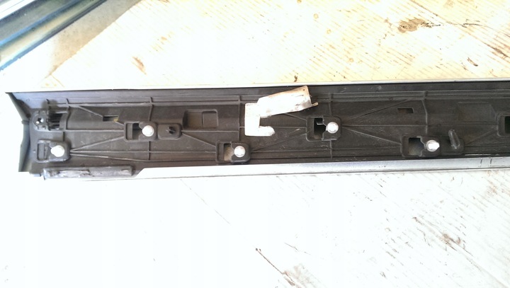 фото №8, Планка двері правий перед skoda superb 3 3v0854940