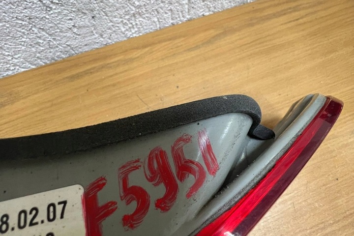 фото №13, Лампа правая задняя bmw 7 e65, e66, e67 325022 3.0l дизель 170kw 2006