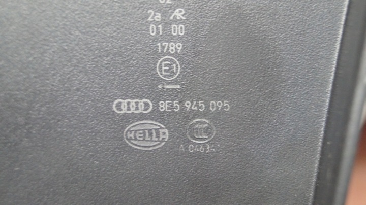 фото №14, Фара левая задняя audi a4 b7