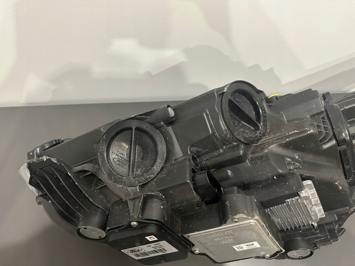 фото №13, Ford c-max mk2 рестайлінг лампа права ксенон європа