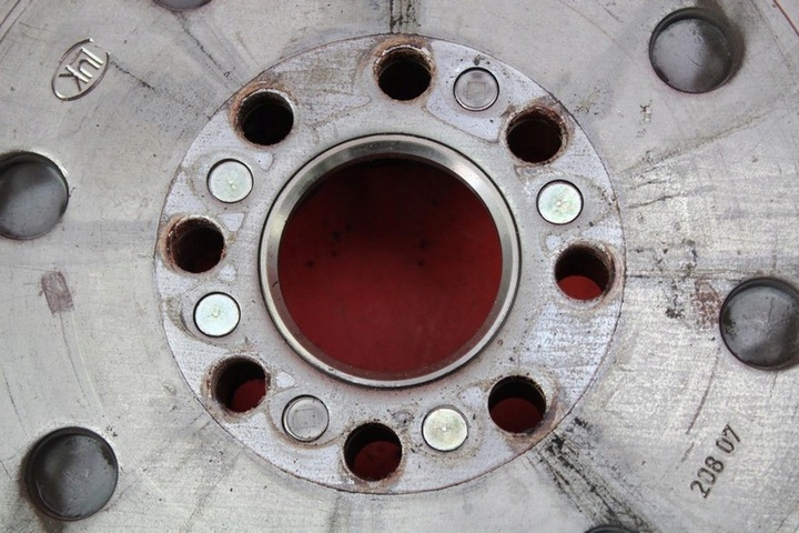 фото №7, Колесо двомасовий двомасовий маховик 13450-0r030 toyota avensis t27 2.0 d-4d 126 km 09-18