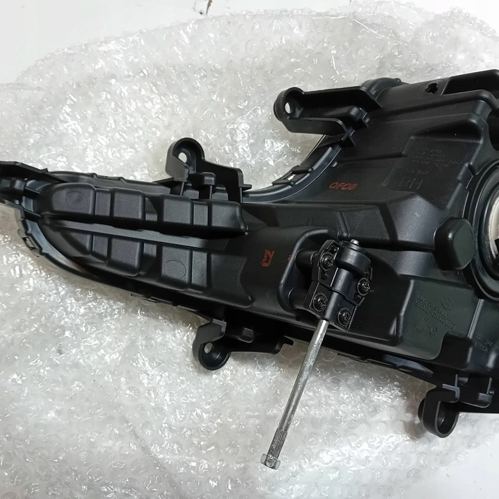 фото №10, Hyundai i20 ii купе 14- галоген лампа протитуманна права перед нова oem