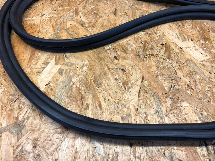 фото №5, Прокладка крышки багажника bmw e46 cabrio