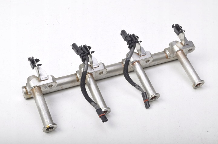 фото №1, Volvo v40 ii 1.5 t3 планка вприскувальний 31478555