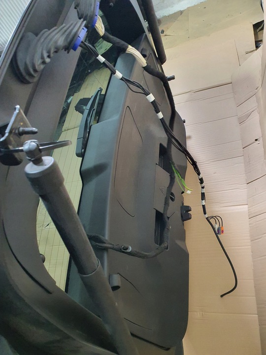 фото №4, Крышка зад камера citroen c5 aircorss kwed