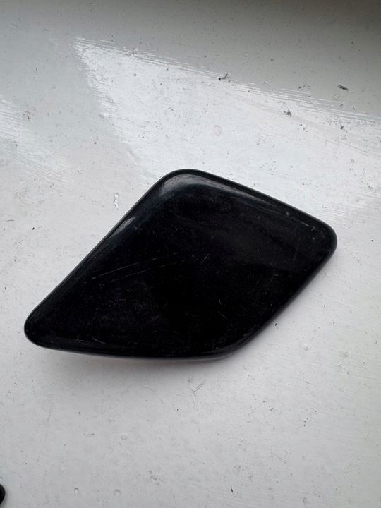 фото №1, Volvo xc90 i рестайлинг 05-14r. - заглушка омывателя правые перед 30678958