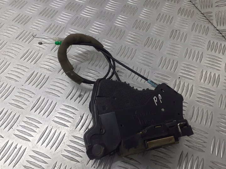 фото №1, Замок дверь правые перед toyota corolla e12 2pin