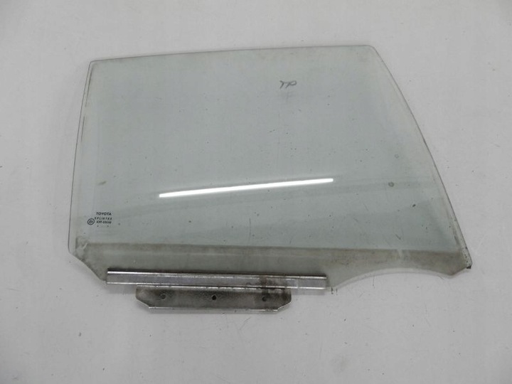 фото №1, Toyota yaris i p1 скло двері зад права 5d hb