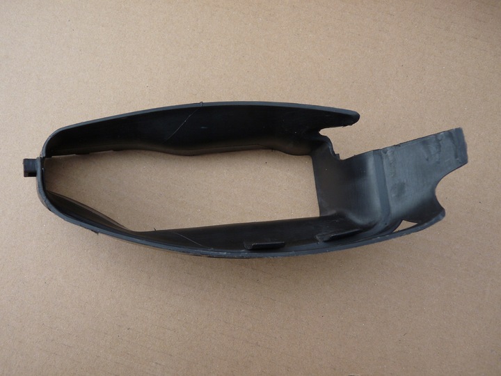 фото №10, 077129617b audi a8 d2 94-02 воздуховод воздуха