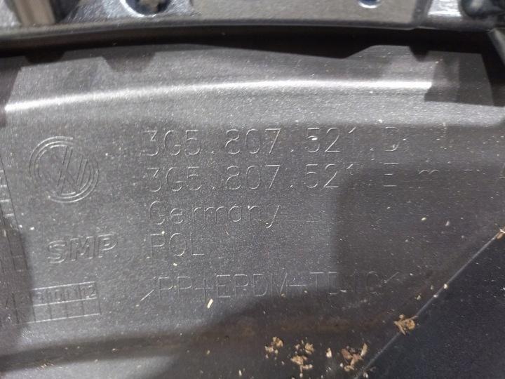 фото №14, 3g5807417a бампер задний 4pdc цвет lb5j vw passat b8 2015+