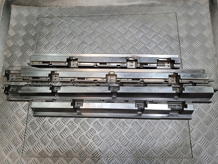 фото №1, Крепление порога планки пороговой левая 31386131 volvo s90 ii v90