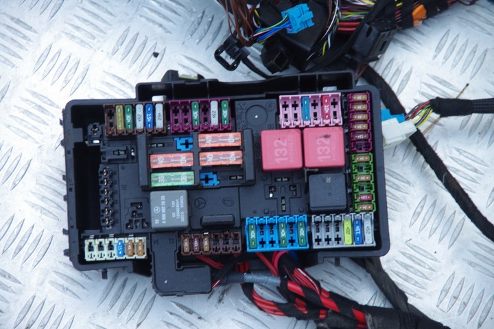 фото №5, Установка джгут інтер'єру mercedes glc x253 a253