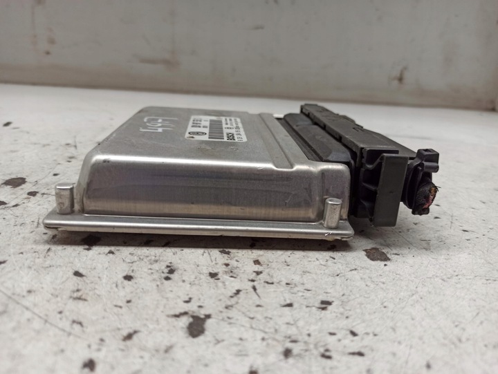 фото №8, Vw passat b5 1.8b 20v компьютер блок управления 8d0907558s 0261204956