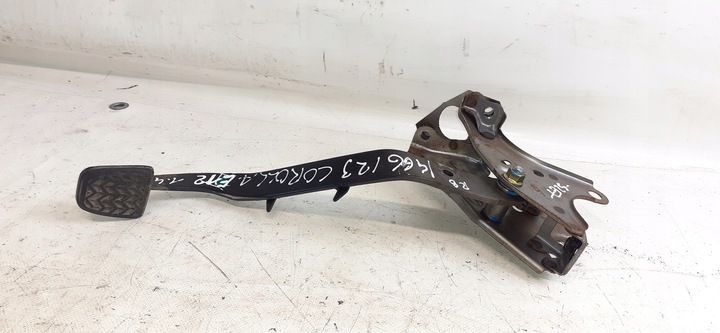 фото №7, Toyota corolla e12 педаль зчеплення механічна коробка передач 1,4 b