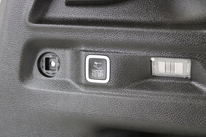 фото №6, Jeep grand cherokee wl 2022- боковина багажника лівий оббивка