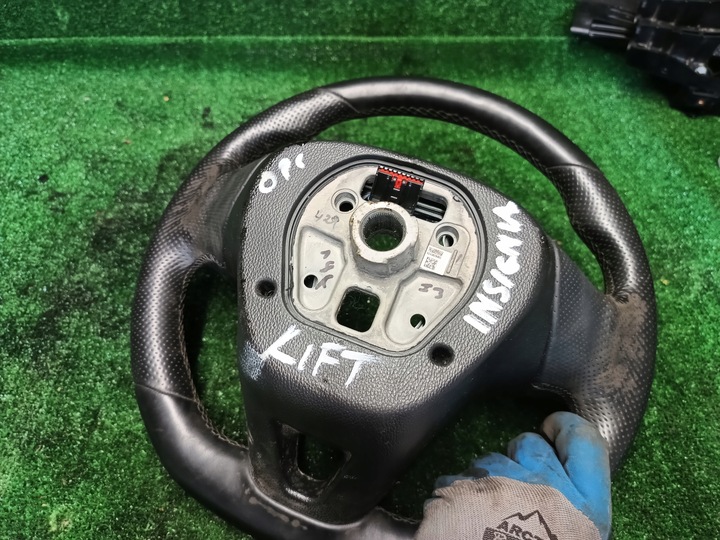 фото №6, Opel insignia рестайлинг opc line руль мультифункция