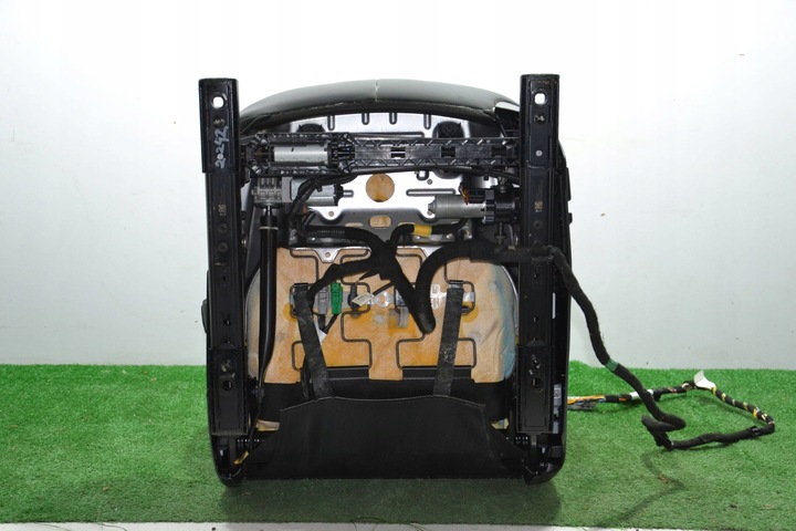 фото №9, Сидіння водія tesla модель 3 17- 109959200f