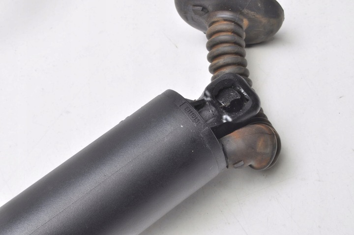 фото №7, Mercedes eqb x243 амортизатор телескоп кришки праві a2478902600