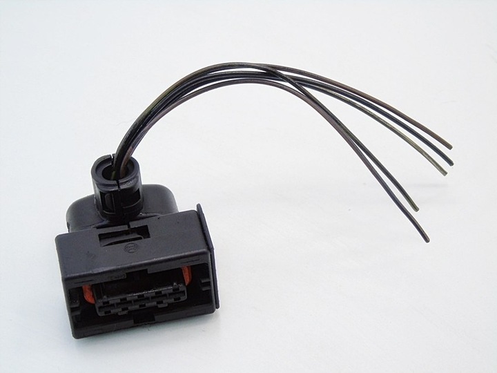 фото №1, Штекер разъём 1.3 cdti corsa c d meriva ignis agila tigra combo wagon r