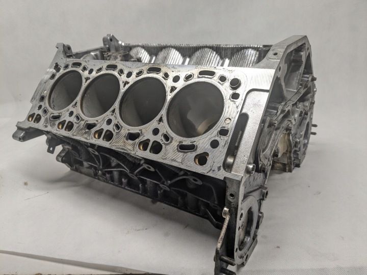 фото №16, Блок двигателя 7562288 n63b44a 4.4 v8 300kw 407km bmw f01 f02 f07 e71 x6 08-