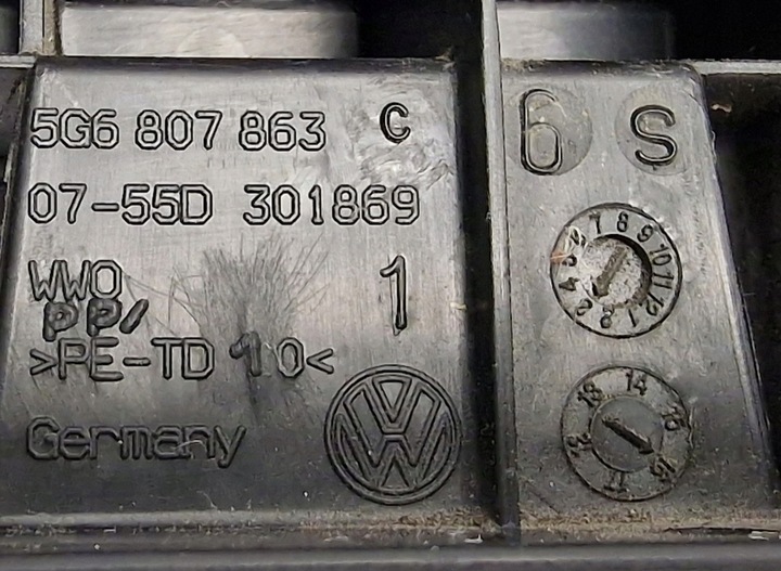 фото №14, Vw golf vii hb ползун бампера зад 5g6807863c