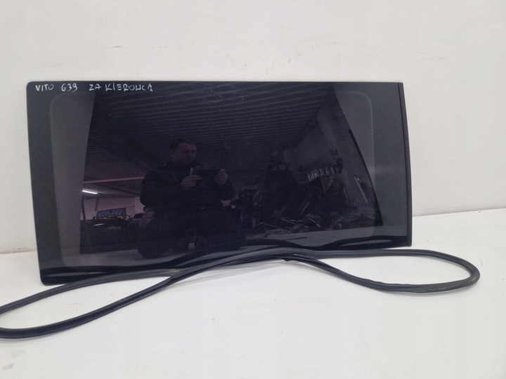 фото №1, Mercedes vito 639 стекло кузовная левая