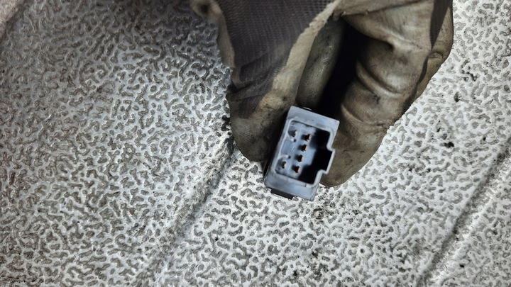 фото №5, Кнопка підігріву задньої скла daewoo nexia 1.5b 96r