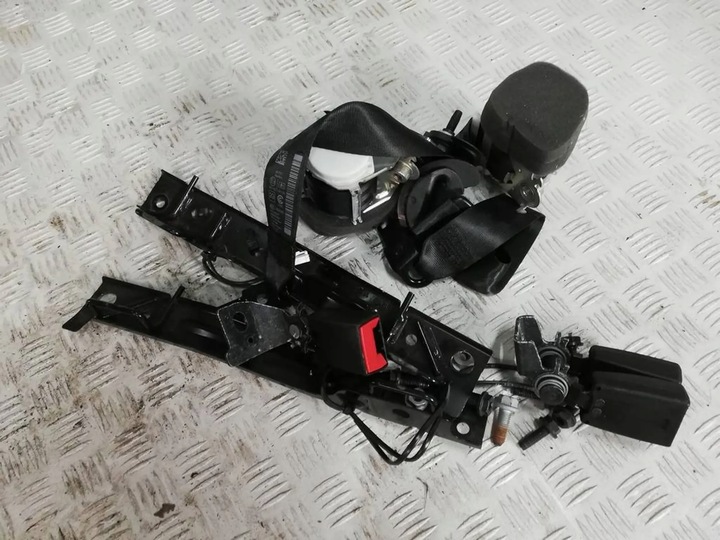 фото №11, Сиденья диван ремни зад peugeot 308 t9 hb gt line комплект