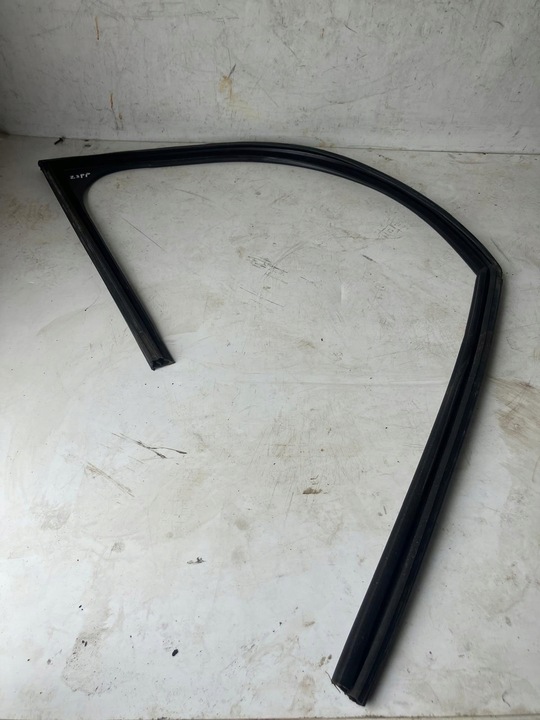 фото №1, Рамка прокладка двері правий перед citroen c4 picasso ii 9676851180