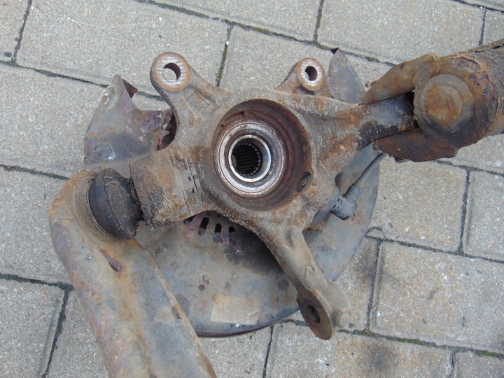 фото №7, Mcperson правые перед поворотный кулак toyota yaris i 99r-