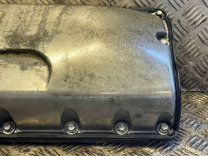 фото №6, Volkswagen transporter - caravelle t5 2007 кришка клапанів