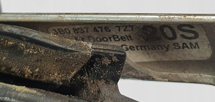 фото №6, Планка накладка правий перед vw passat b5 3b08374767z