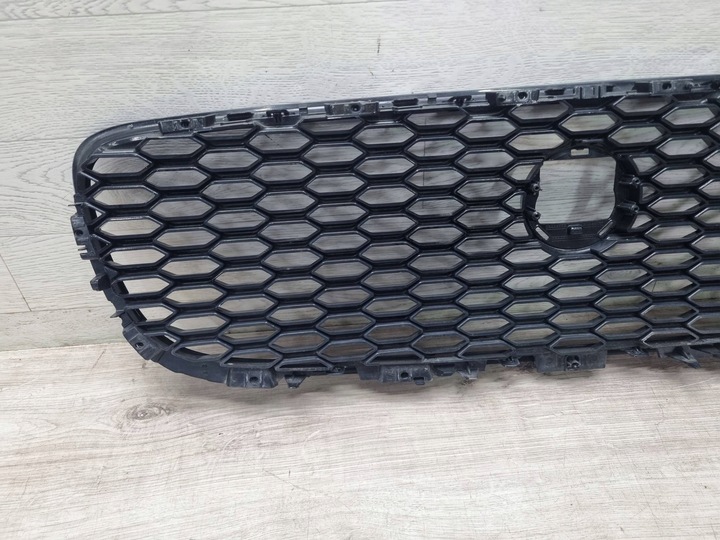 фото №6, Jaguar e-pace 2018 з спереди решётка радиатор / решётка радиатора