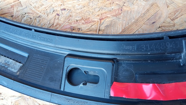 фото №10, Volvo v60 cc планка накладка крыльев левый перед