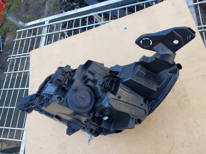 фото №10, Лампа передня права peugeot 208 2008 ii led 19- європа